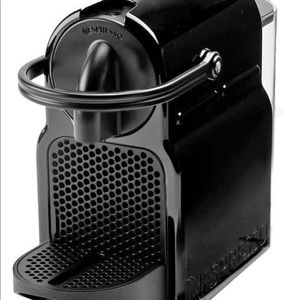 Nespresso Inissia with Aeroccino and Stand